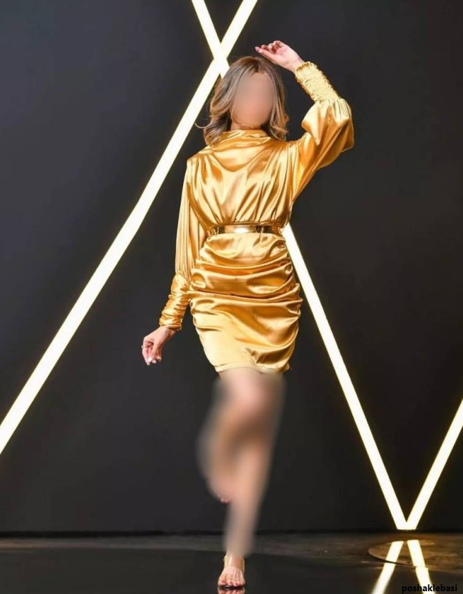 مدل لباس ساتن طلایی