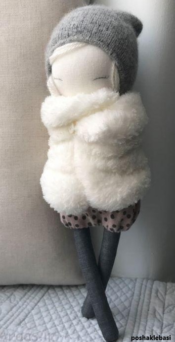 مدل عروسک با جوراب زنانه